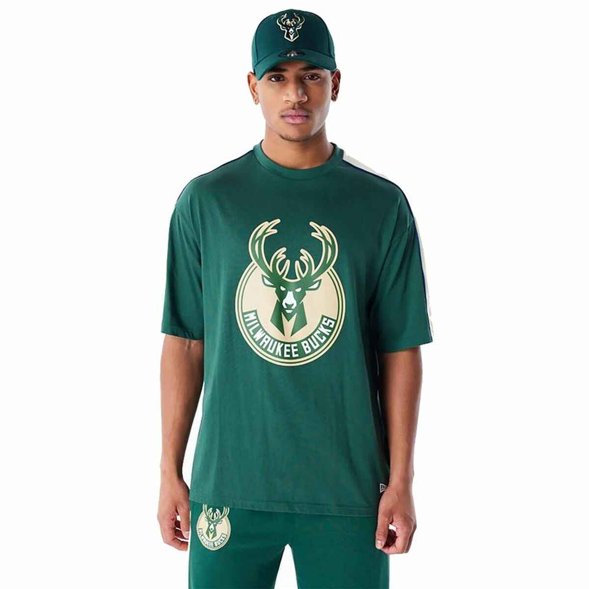 Men’s Short Sleeve T-Shirt New Era NBA PANEL OS Milwaukee Bucks Light Green